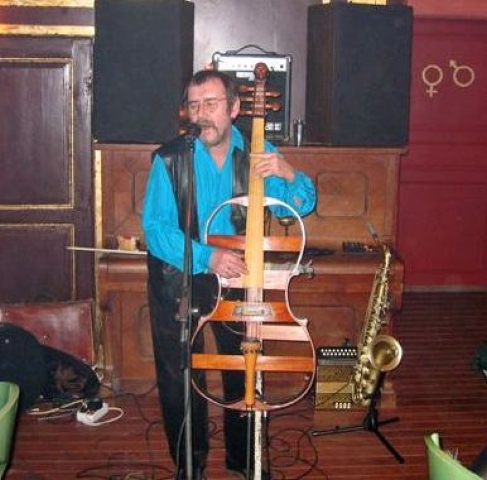noel_gus018