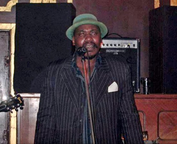 noel_gus045